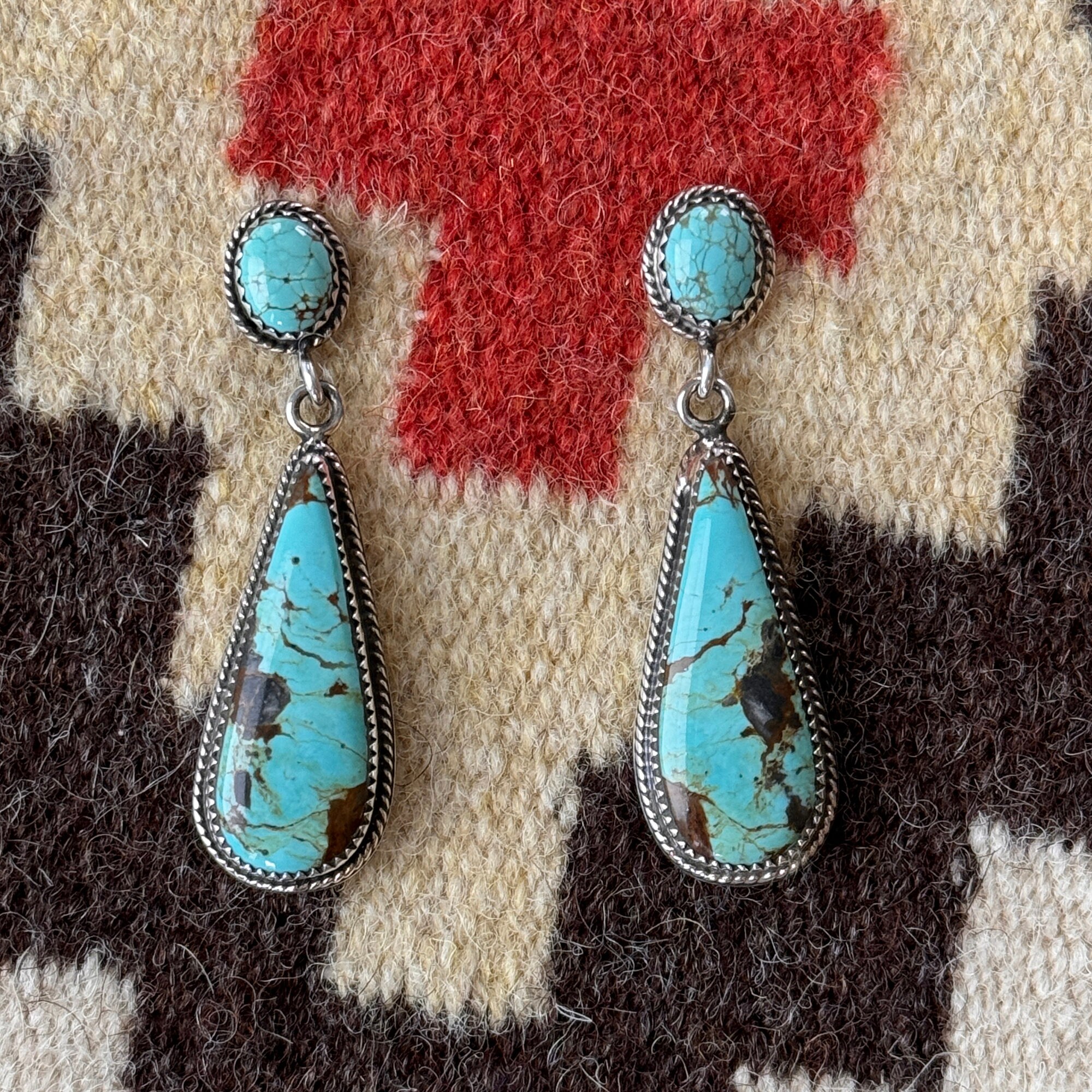 Spectacular Native American Navajo Sugulite Sterling Silver Large Spiral Earrings Spectacular Native American Navajo Sugulite Sterling Silver Large Spiral Earrings