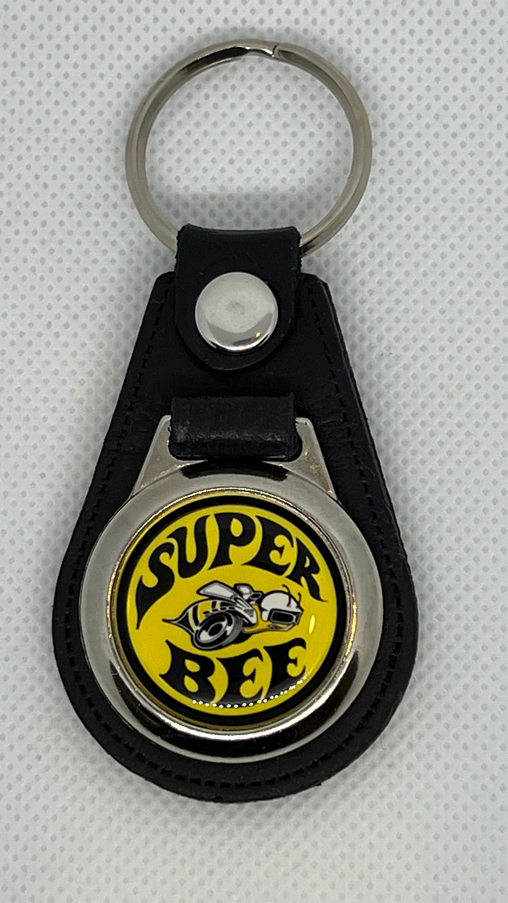 Leather Keychain High-Quality for super bee holds multiple keys