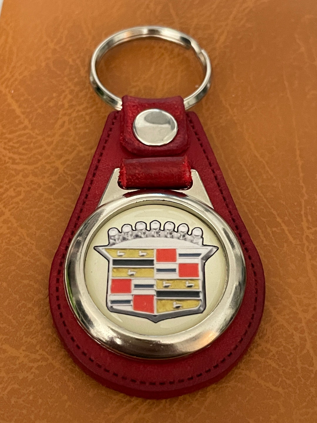 RED CADILLAC Leather Keychain High-quality for Your Car - Etsy