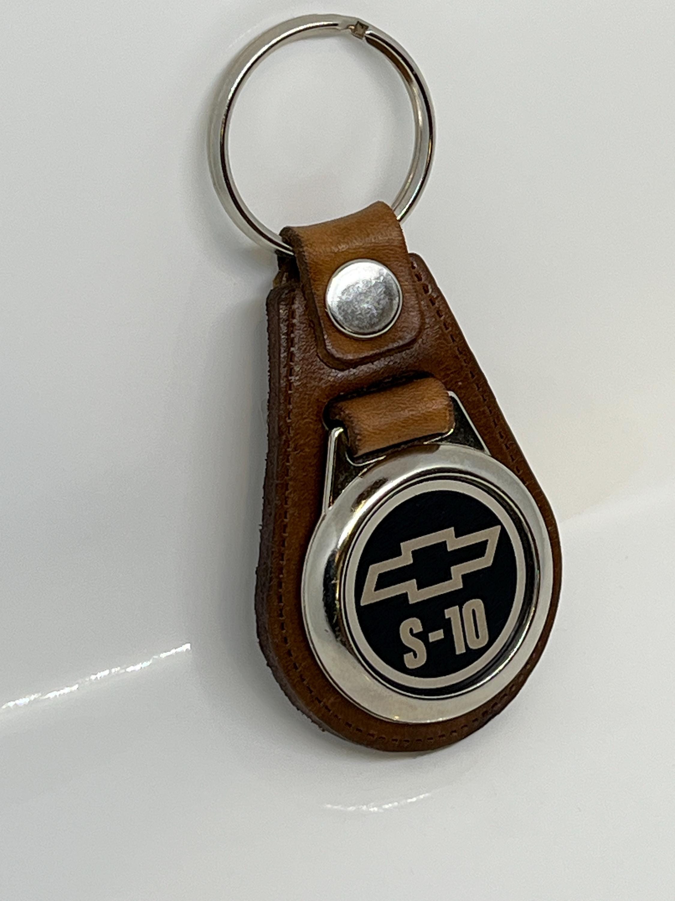 Key Hanger For Round Body S10 Extended Cab – Simple & Sturdy