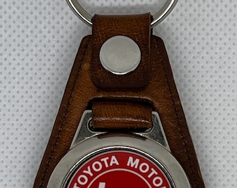 RED TEQ Leather Keychain High-quality Tan TOYOTA - Etsy