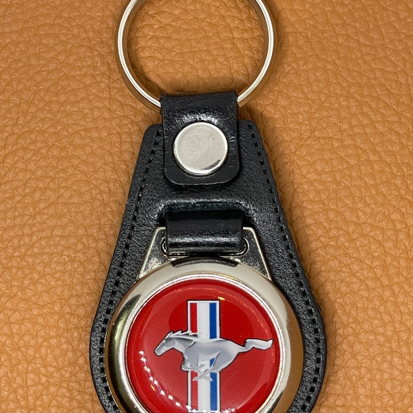 Mustang Genuine Leather & Zinc Alloy Car Keychain - Black - Engraved Design