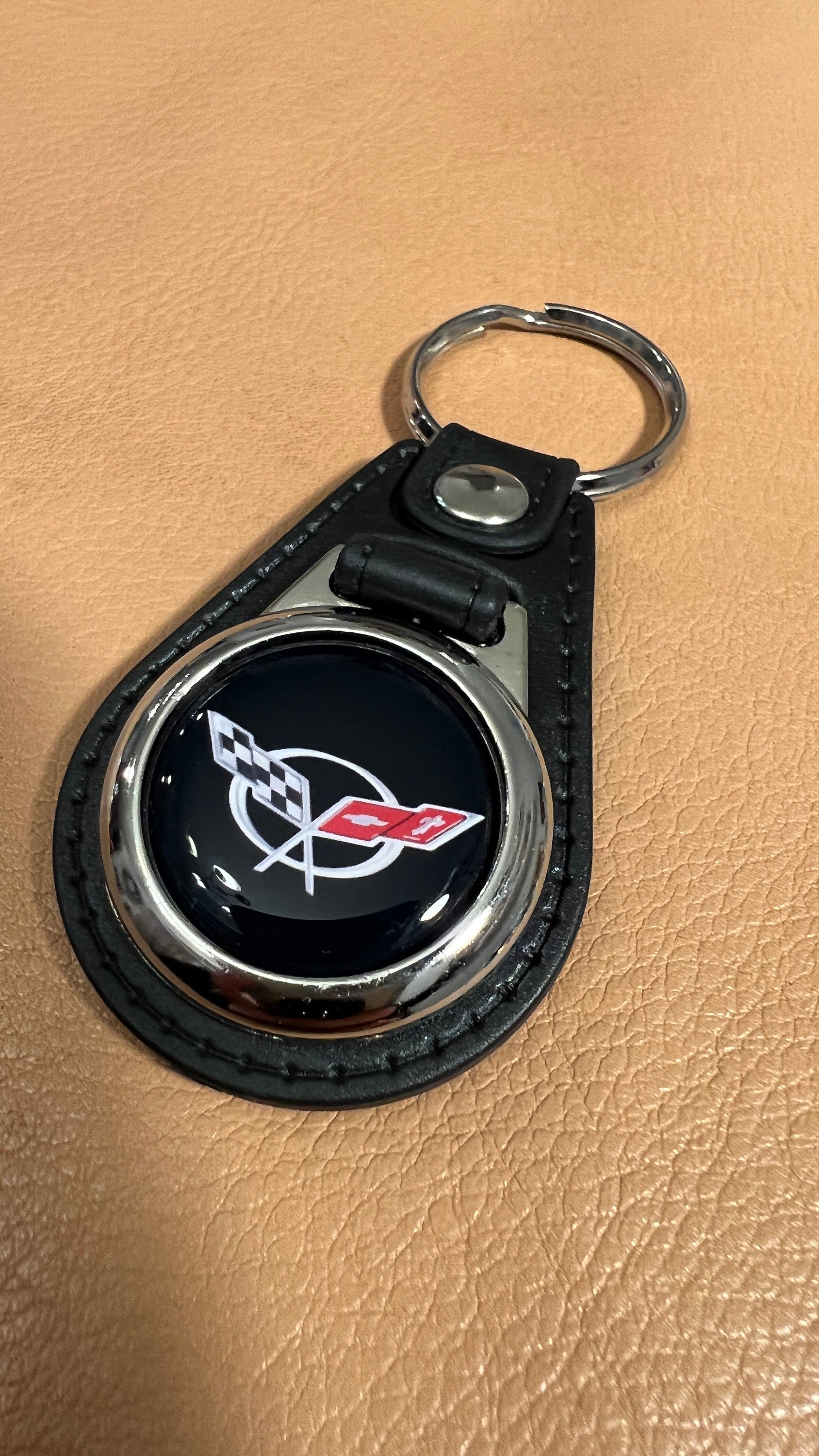 Mid Ohio Raceway Keychain Crossed Flags Sports Car Keychain – Retro Performance Emblem Leather ...