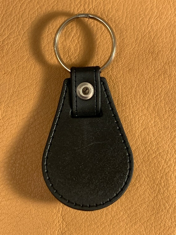 OLDSMOBILE 442 Black Keychain Black Back 