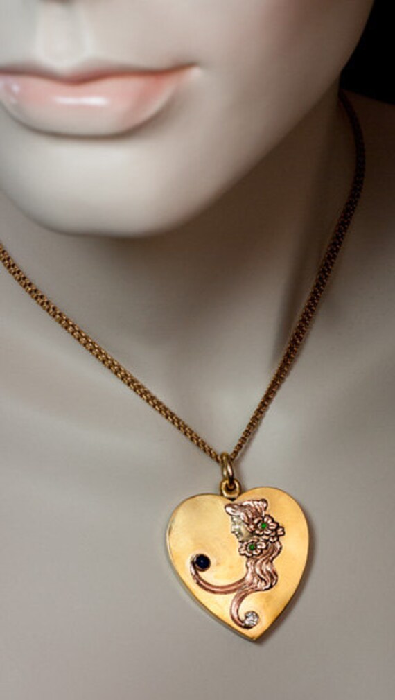 Art Nouveau Antique Heart Shaped Sliding Gold Loc… - image 3