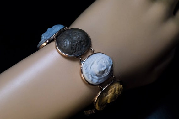Antique Early 19th Century Lava Cameo Gold Bracel… - image 2