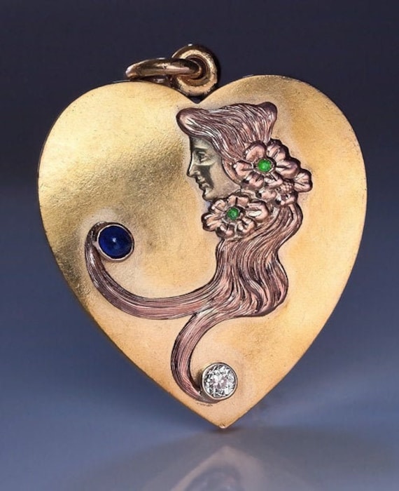 Art Nouveau Antique Heart Shaped Sliding Gold Loc… - image 1