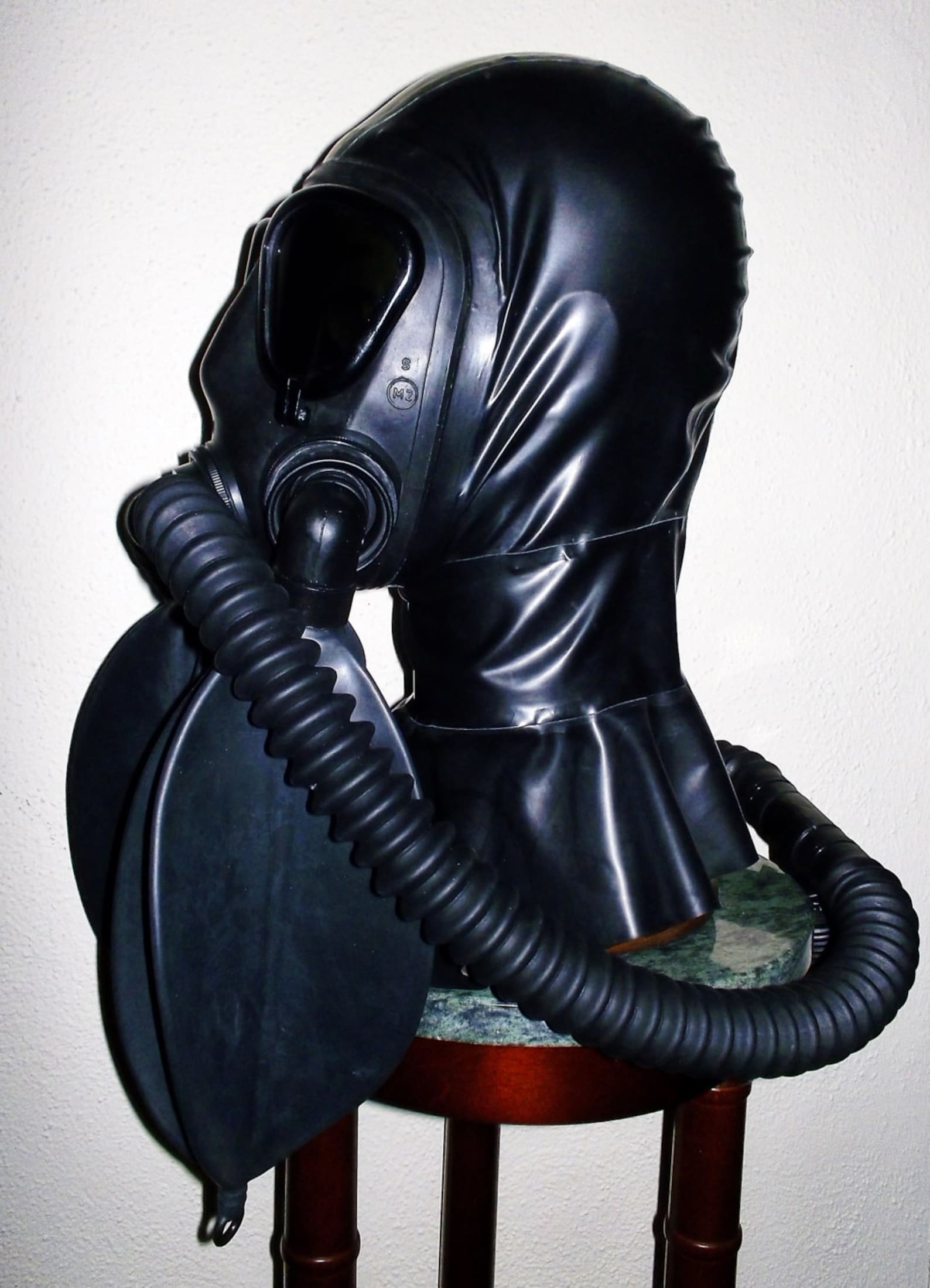 Fetish Heavy Rubber Latex Gas Mask Hood With Dark Tinted Lenses Double Hoses And Two Detachable