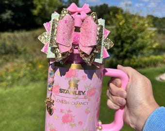 Ibiza Sunset Loveshack Fancy Stanley Straw Bow - Pink, Gold and Green