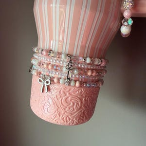 Cabana Hydrojug or Stanley Bracelet Accessory - Pink and white immagine 6