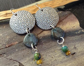 シルバーダングルイヤリング、チェコビーズイヤリング、職人、ミコノスイヤリング、ユニークなイヤリング、ドロップイヤリング、ターコイズシルバー、スターリングシルバー