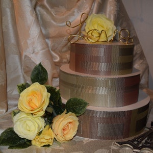Wire cake topper&quot;LOVE&quot;, Wedding cake topper, Custom cake topper,Wedding decor,Bridal gift