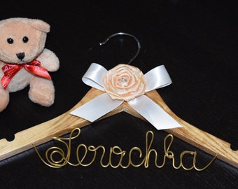 Child's Personalized Hanger,Children birthday,Flower girl hanger,Bridal party gift,Baby shower gift,Wedding gift