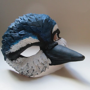 Bluejay, Maske, Blue Bird Maske, Kostümmaske, Kostümmaske, Vogelkostümmaske, Schnabelmaske, Maske mit Schnabel, Vogelgeist, Vogeltotem
