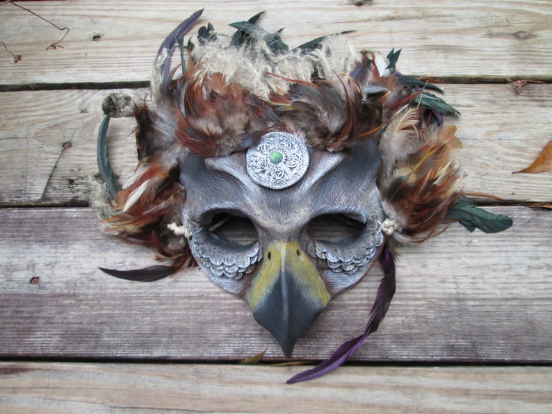 gryffin ren faire mask labyrinth mask costume Masquerade ball Gryphon mask griffon mask gryfindor Halloween larp feathered mask