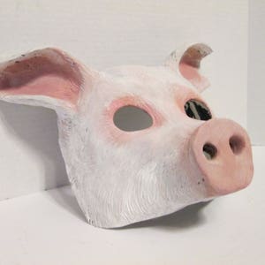 Pig mask, realistic farm Animal mask, pink pig, hand painted, masquerade mask, zootopia cosplay, kung fu panda mask