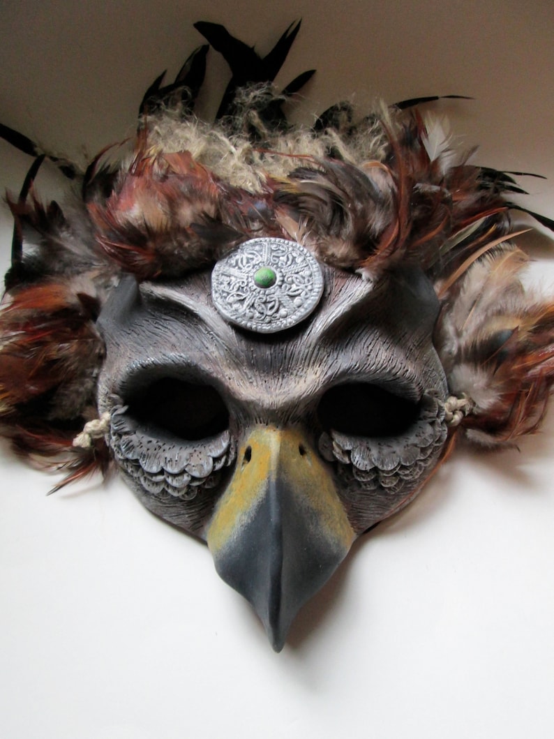 gryffin ren faire mask labyrinth mask costume Masquerade ball Gryphon mask griffon mask gryfindor Halloween larp feathered mask