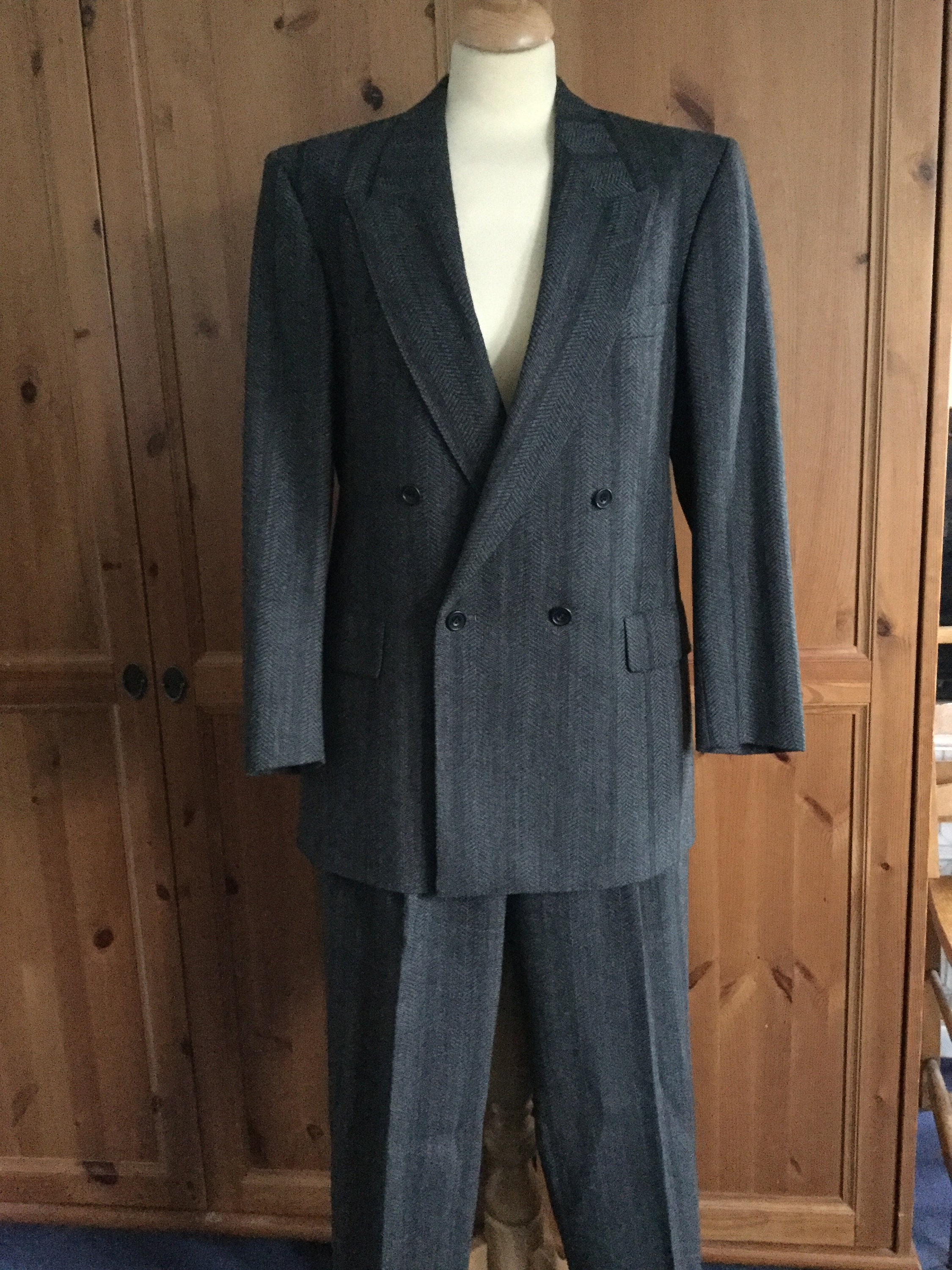 Image of Vintage Magee Pure New Wool Grey 2 Piece Suit Chest 38" , Blazer, Trousers, British Made, Harry Tombs, Jacket, Agnes & Frank