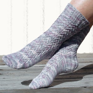 Vallisneria Socks Knitting Pattern (PDF Download)