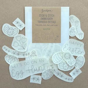 Pu&ograve; includere: Un set di patch di trasferimento per ricamo da stirare per Pasqua. I patch presentano vari disegni a tema pasquale, tra cui uova, pulcini, fiori e la frase "Buona Pasqua".