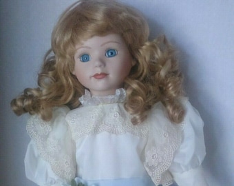 Kingstate Porcelain Doll Lynn with stand. Missing Box