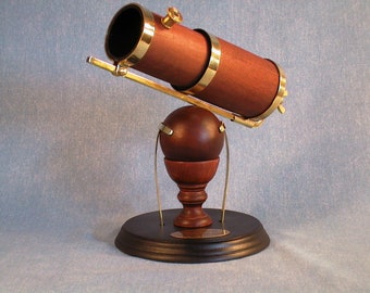 Newtonian Telescope: Replica of Isaac Newton's Original