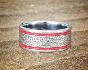 Hammered, Titanium ring. Two colored line inlays, Textured center, 9mm wide, Strong, Light Weight, Wedding Ring, Comfort fit, Polished.