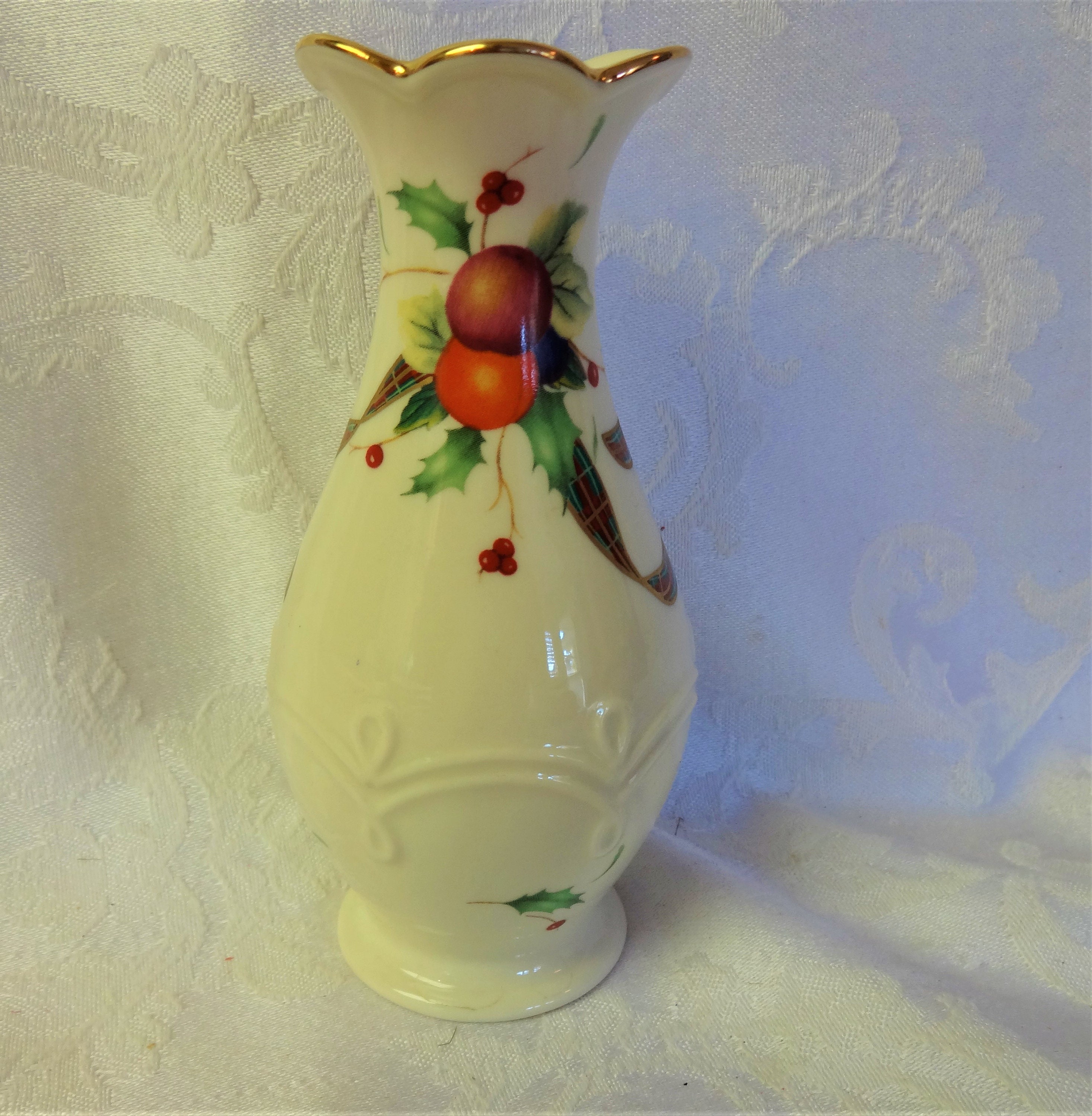 Lenox Vase Figurine Dimension Collection Holiday Tartan Miniature Christmas #6666