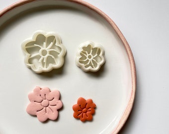 Polymer clay shape cutter | flower botanical studs earring cutter | 3D printed small earring mould  | embossing earring stamp |STUDS GERBERA