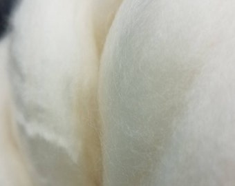 4 ozs Optim Merino combed top, roving, spinning fiber, felting fiber, fiber braid, undyed, natural color