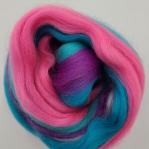 Totally 80s 23 micron merino, 4 oz braid, combed top, roving, spinning or felting fiber, custom blend