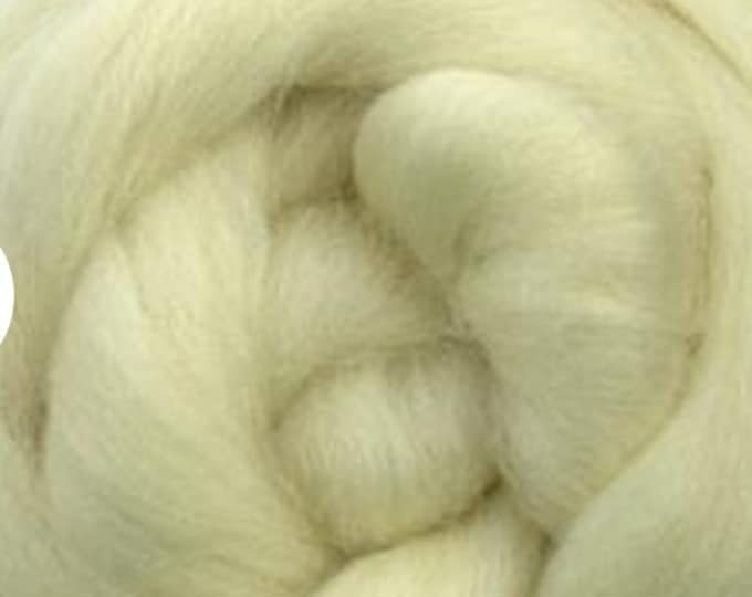 1 Lb White Jacob Combed Top, Roving, Spinning Fiber, Felting Fiber