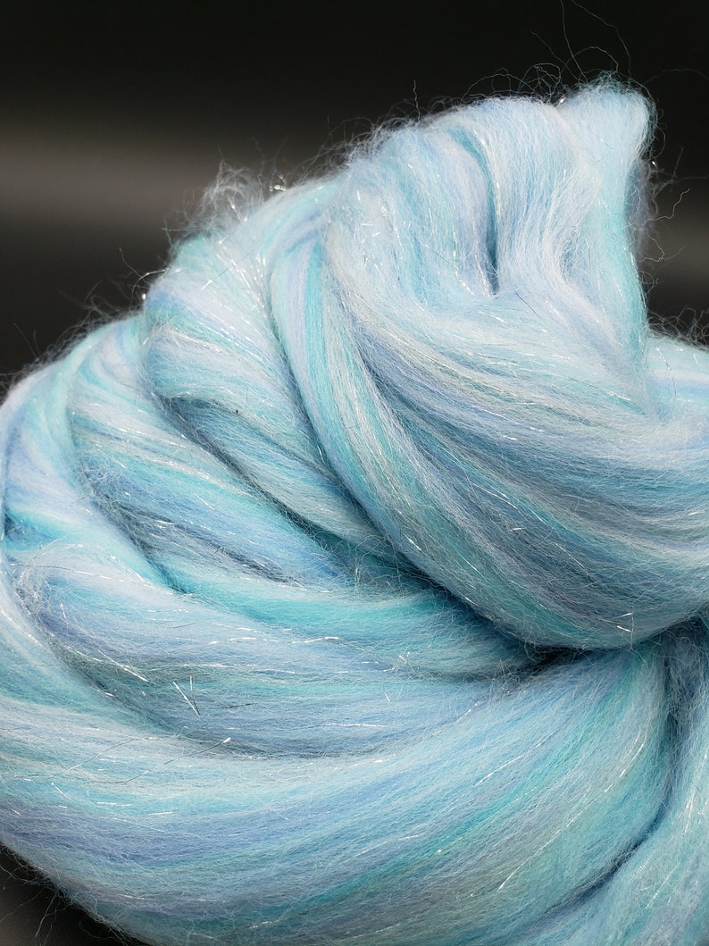 4 Unzen Worth Melting Für Merino Combed Top, 23 Mikron Spinnfaser mit Angelina Sparkle Bild 2