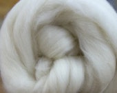 Cashmere/Silk, 4 oz braid, combed top, roving, spinning fiber, mulberry silk, 50/50 blend