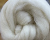 Cashmere/Merino, 4 oz braid, combed top, roving, spinning fiber, 30/70 blend