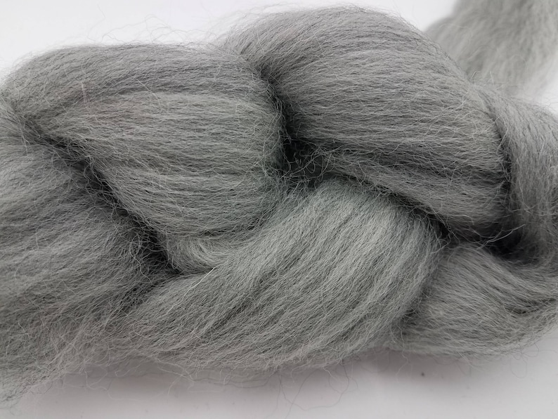 wool by the pound roving spinning fiber 1 lb Grey Corriedale combed top