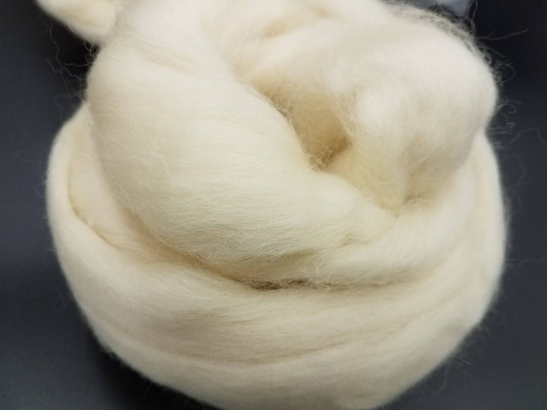 1 lb White BFL combed top, roving, spinning fiber, felting fiber, by the pound image 1