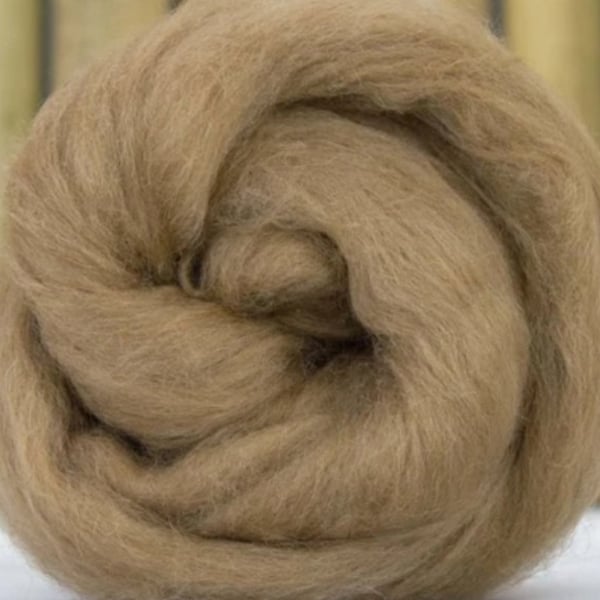 Camel, 4 oz braid, combed top, roving, hand spinning fiber, luxury fiber