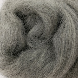 1 lb Grey Corriedale combed top, roving, wool by the pound, spinning fiber