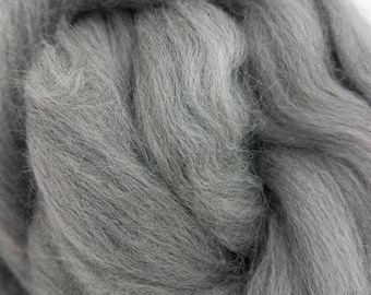 1 pound grey Merino combed top, 23 micron, roving, spinning fiber, felting fiber, fiber, spinning fiber, by the pound, wool, colored wool