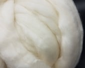 4 ozs Optim Merino combed top, roving, spinning fiber, felting fiber, fiber braid, undyed, natural color