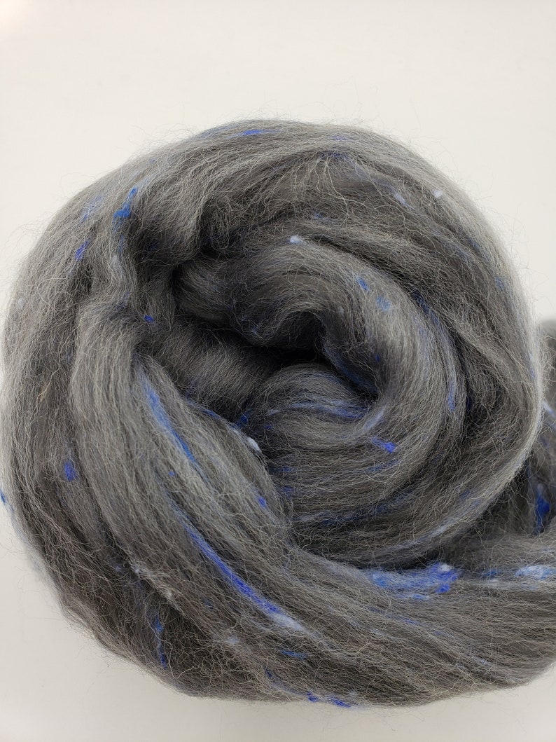 spinning fiber roving braid Fable MerinoBamboo tweed combed top 23 micron luxury fiber felting fiber spinning fiber tweed 4 ozs