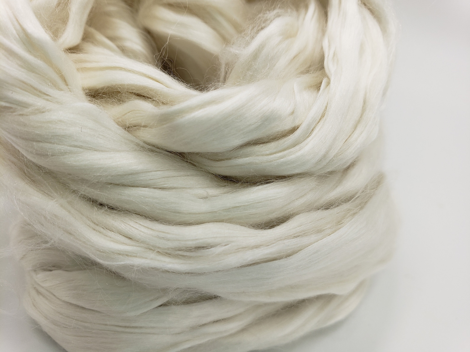 1 Oz Mulberry Silk Grade A Spinning Fiber Roving Combed Etsy