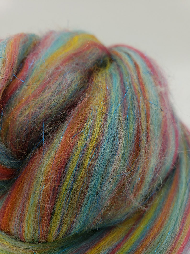 Over the Rainbow, 23 micron merino, 4 oz braid, combed top, roving, spinning fiber, angelina sparkle image 3
