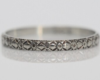 Circa 1920 - Vintage 18K White Gold Wedding Band with Intricate Floral Pattern - VEG#492