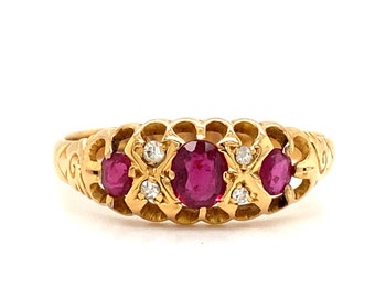 Bague édouardienne ovale avec rubis et diamants des années 1910 en or jaune 14 carats, FD#968A-ATL
