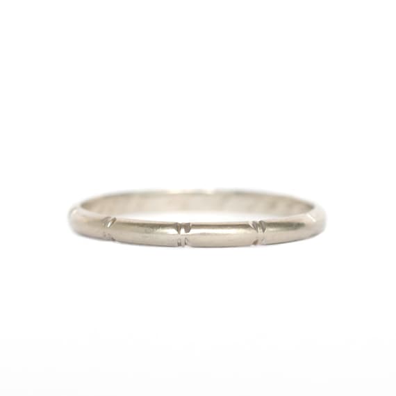 Circa 1935 Art Deco 18k White Gold Wedding Band-V… - image 1