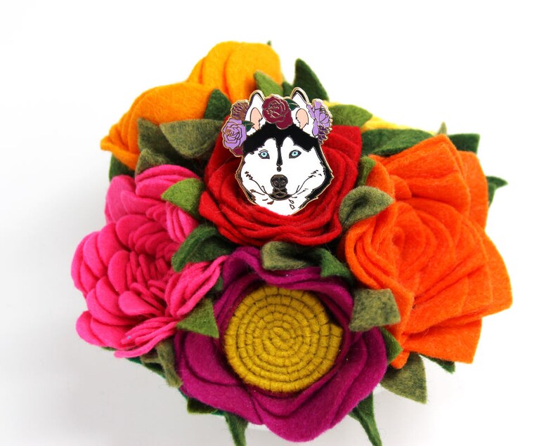 Husky Enamel Pin Husky Lover Gift Dog Enamel Pin Cute Gift Etsy