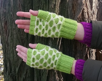 Knitted fingerless gloves Hand warmers Women texting gloves Green ivory mittens Gift for girl