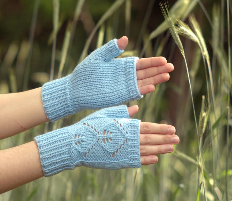 Texting Gloves Knit Fingerless Gloves Custom Gloves Text Hand Etsy